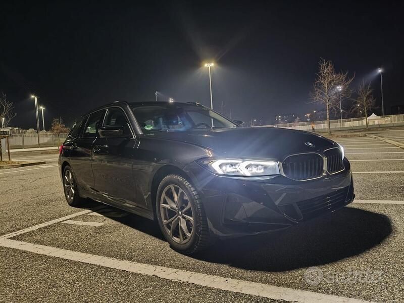 Usata BMW 320e 190 CV (139 kW) 2022 Nero Station wagon