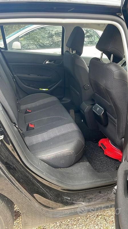 Usata Peugeot 308 Allure 131 CV (96 kW) 2018 Nero Berlina