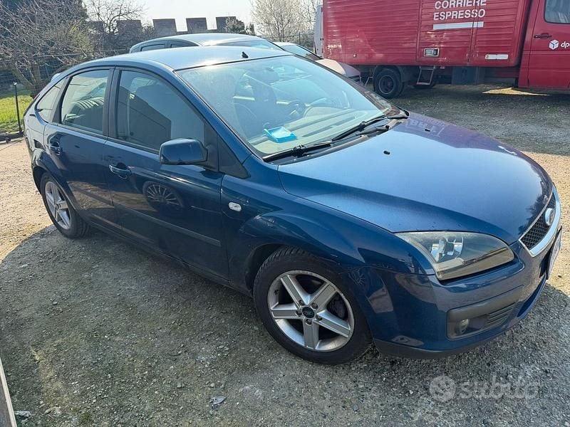 Occasion Ford Focus 90 ch (66 kW) 2007 Bleue Berline