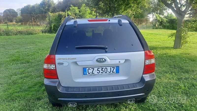 Usata Kia Carens 112 CV (82 kW) 2006 Monovolume
