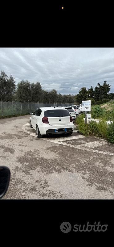 Begagnad BMW 118 Efficient Dynamics 143 HK (105 kW) 2010 Vit Halvkombi