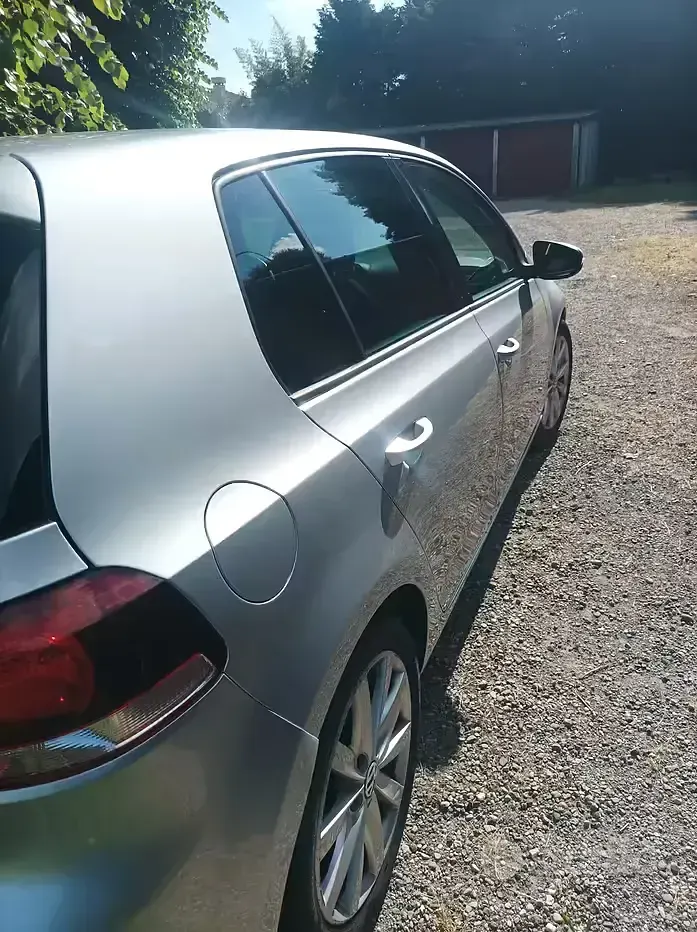 Usata VW Golf VI Highline 105 CV (77 kW) 2010 Grigio Utilitaria
