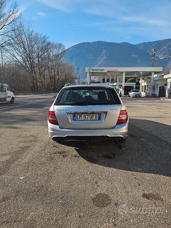 Usata Mercedes C300 231 CV (169 kW) 2012 Station wagon