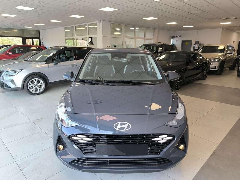 Nuova Hyundai i10 63 CV (46 kW) 2025 Grigio Utilitaria