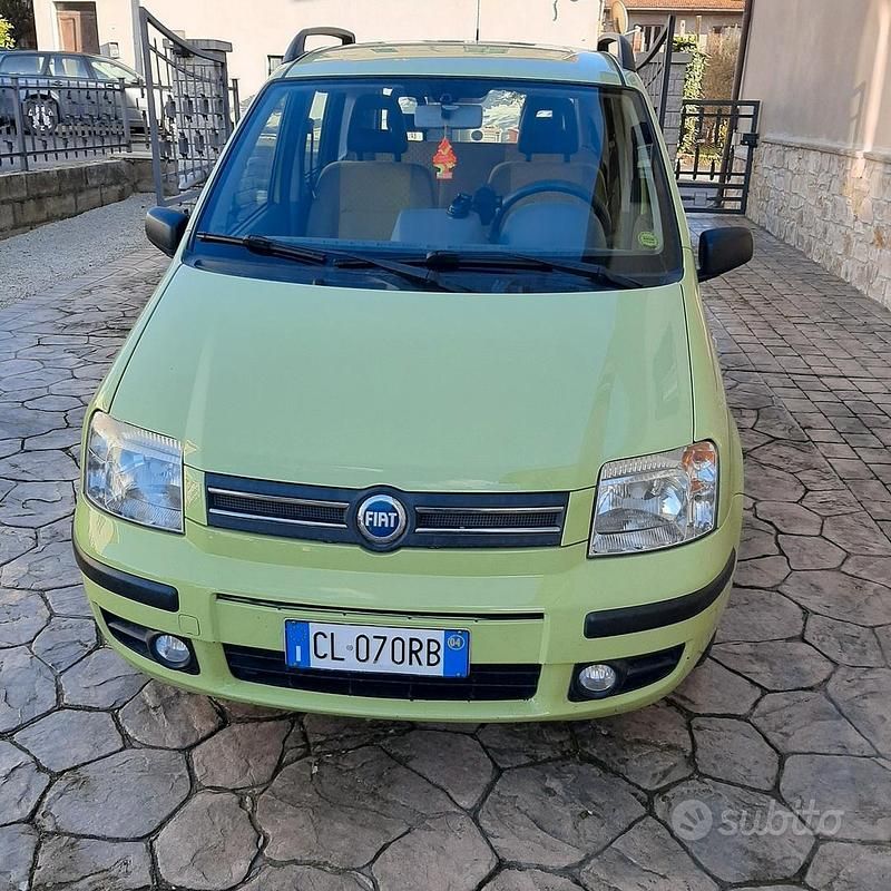 Usata Fiat Panda 60 CV (44 kW) 2004 Verde Utilitaria