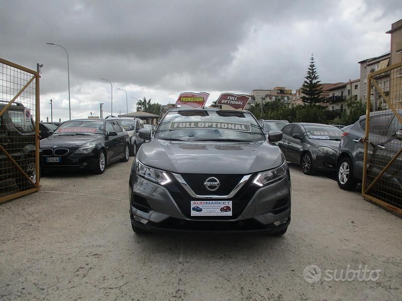 Usata Nissan Qashqai N-Connecta 140 CV (102 kW) 2021 Grigio SUV
