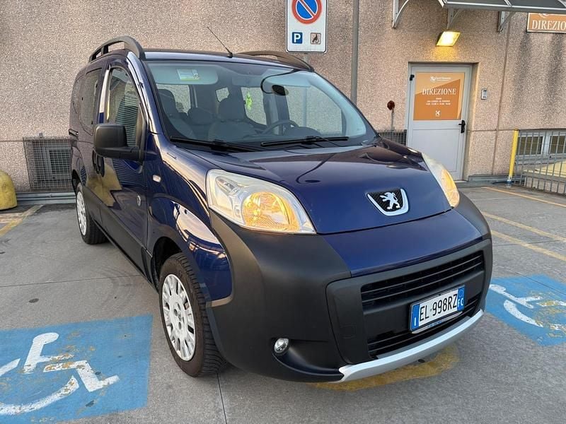 Usata Peugeot Bipper Active 75 CV (55 kW) 2012 Blu Monovolume