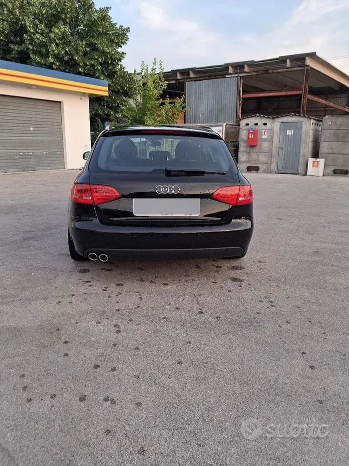 Usata Audi A4 143 CV (105 kW) 2013 Nero Station wagon