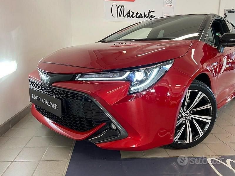 Usata Toyota Corolla Style 122 CV (89 kW) 2022 Rosso Berlina