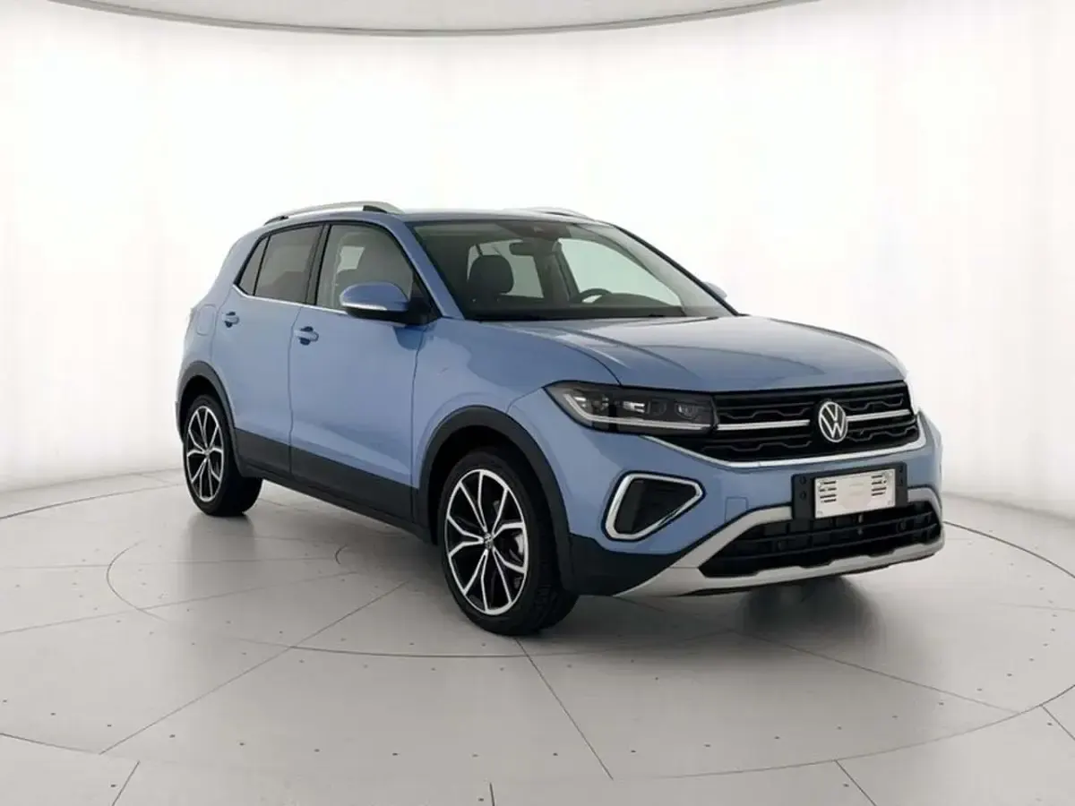 Usata VW T-Cross Style 116 CV (85 kW) 2024 Clear blue metallizzato SUV