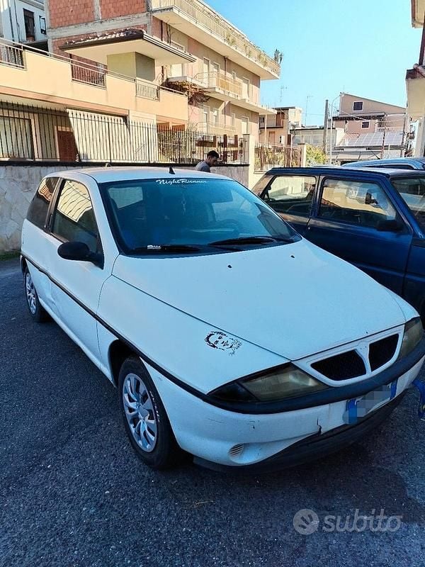 Usata Lancia Ypsilon 54 CV (39 kW) 1999 Utilitaria