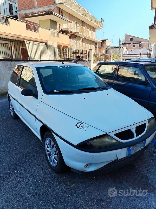 Usata 1999 Lancia Ypsilon Due volumi | 200 € (Super prezzo) - Immagine 1/4