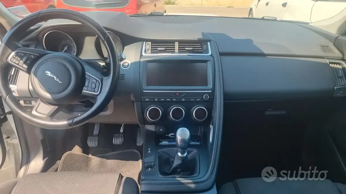 Usata Jaguar E-Pace 150 CV (110 kW) 2020 Bianco SUV