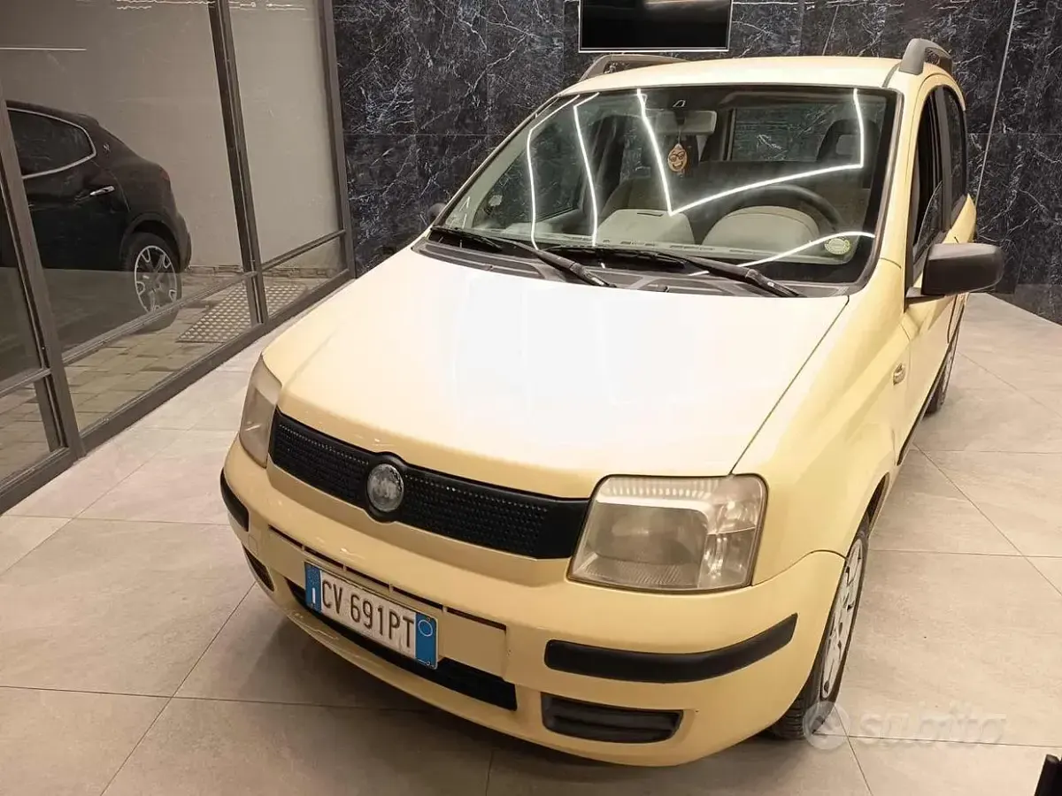 Usata Fiat Panda Dynamic 60 CV (44 kW) 2005 Giallo Utilitaria