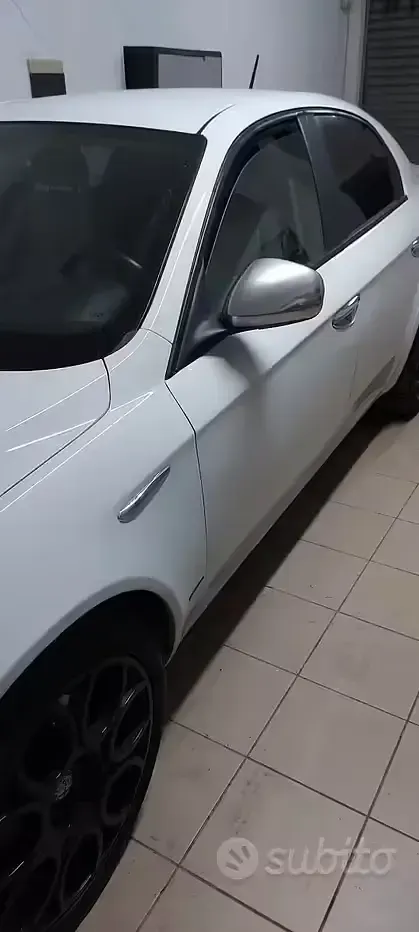 Usata Alfa Romeo 159 120 CV (88 kW) 2009 Bianco Berlina