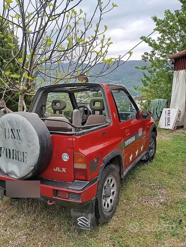 Usata Suzuki Vitara 75 CV (55 kW) 1990 Rosso SUV