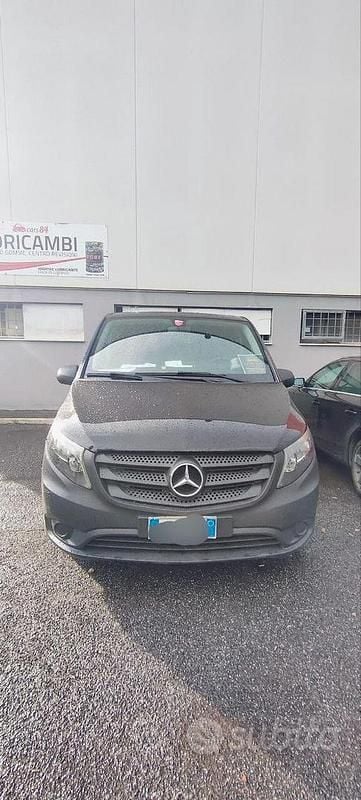 Usata Mercedes Vito 2019 Nero Furgone