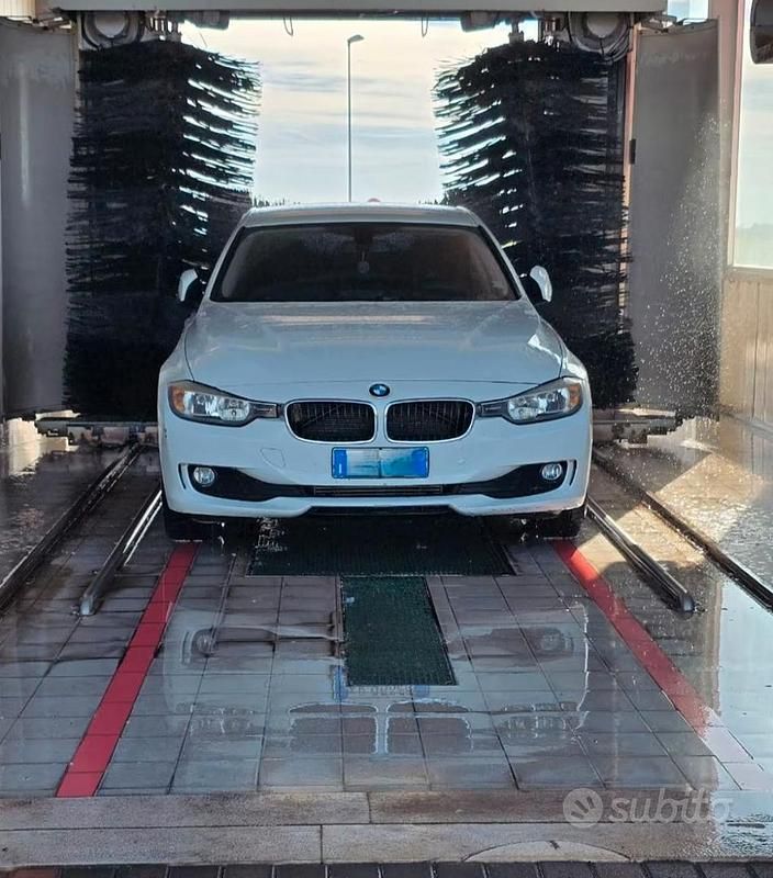 Bianco Usata 2014 BMW 316 Tre volumi | 7500 € (Ottimo prezzo) - Immagine 1/4