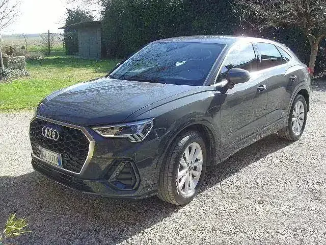 Usata Audi Q3 150 CV (110 kW) 2025 Grigio SUV