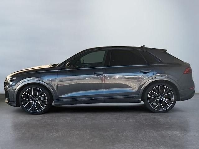 Usata Audi Q8 S-Line 286 CV (210 kW) 2024 Grigio daytona perla SUV