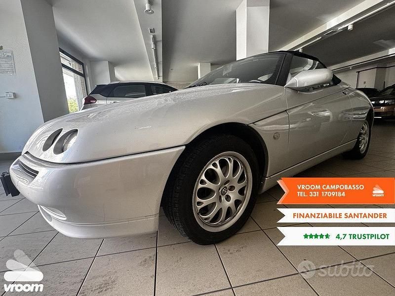 Begagnad Alfa Romeo Spider 144 HK (105 kW) 2000 Cab