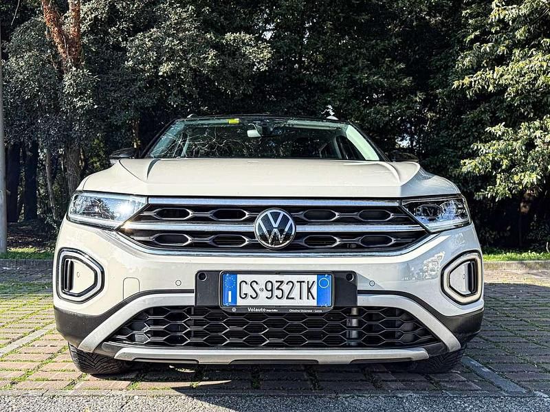 Usata VW T-Roc Style 150 CV (110 kW) 2024 Beige SUV