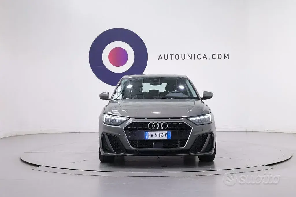 Usata Audi A1 Comfort 116 CV (85 kW) 2025 Grigio SUV