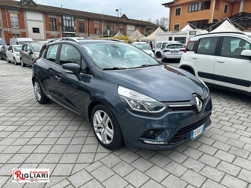 Usata Renault Clio GrandTour Zen 90 CV (66 kW) 2018 Grigio Station wagon