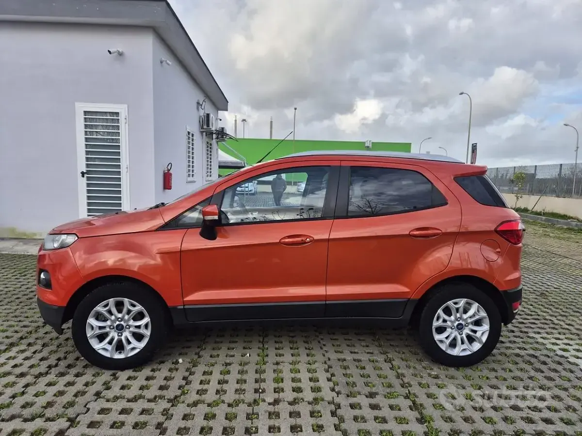 Usata Ford Ecosport Titanium 125 CV (91 kW) 2016 Arancione SUV