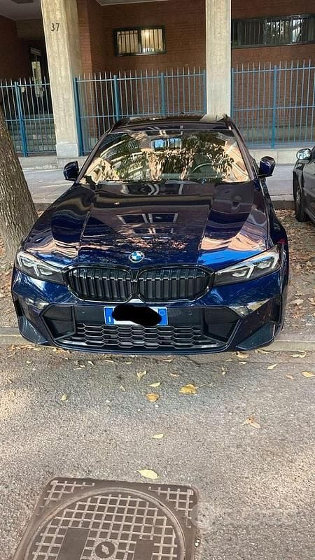 Blu Usata 2023 BMW 330 M Sport Station wagon | 48.000 € (Buon prezzo) - Immagine 1/4