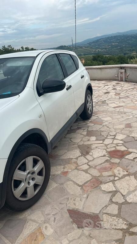 Usata Nissan Qashqai 115 CV (84 kW) 2010 Bianco SUV
