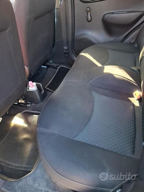 Usata Opel Karl 75 CV (55 kW) 2015 Bianco Utilitaria