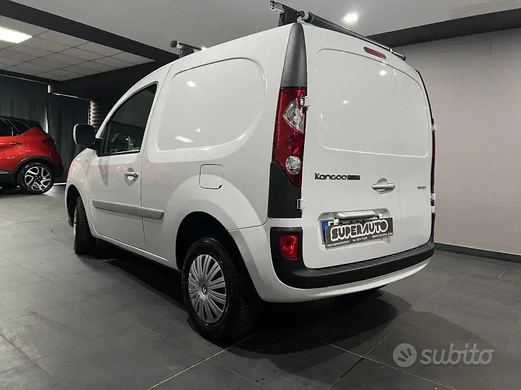 Usata Renault Kangoo 75 CV (55 kW) 2012 Bianco Monovolume