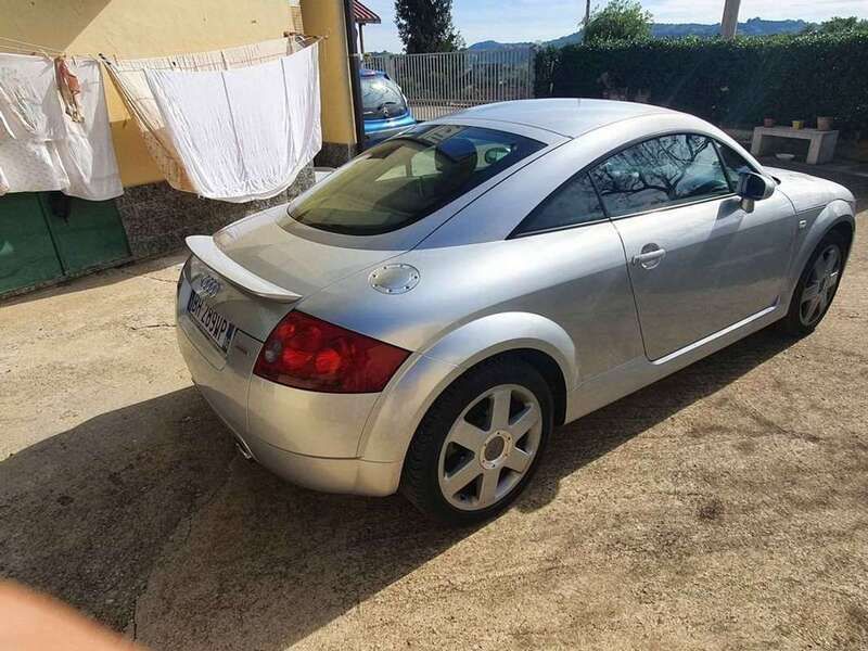 Second-hand Audi TT 225 CP (165 kW) 2000 Argintiu Coupe