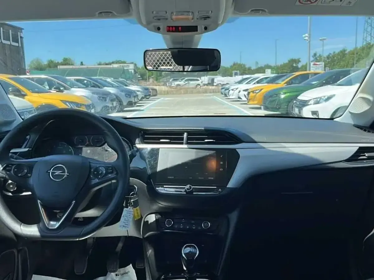 Usata Opel Corsa Edition 100 CV (73 kW) 2022 Bianco Utilitaria