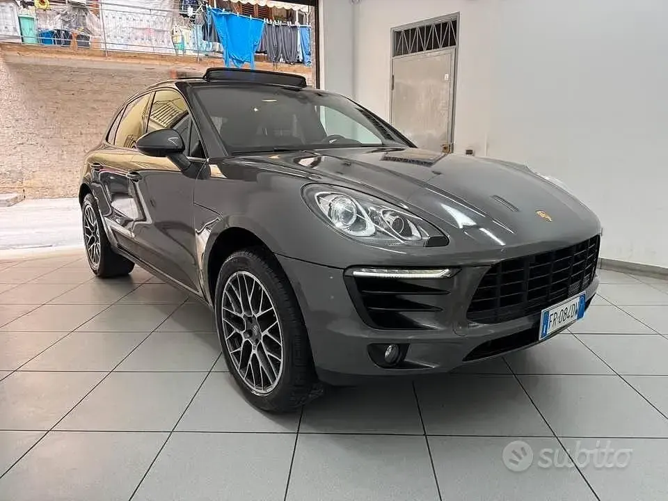 Käytetty Porsche Macan 250 HP (183 kW) 2015 Harmaa Katumaasturi