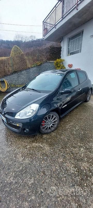 Usata Renault Clio II 200 CV (147 kW) 2009 Nero Berlina