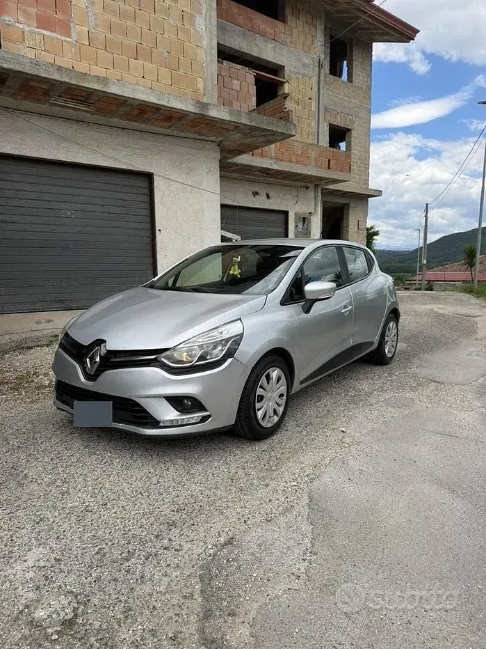 Usata Renault Clio IV 75 CV (55 kW) 2018 Grigio Berlina