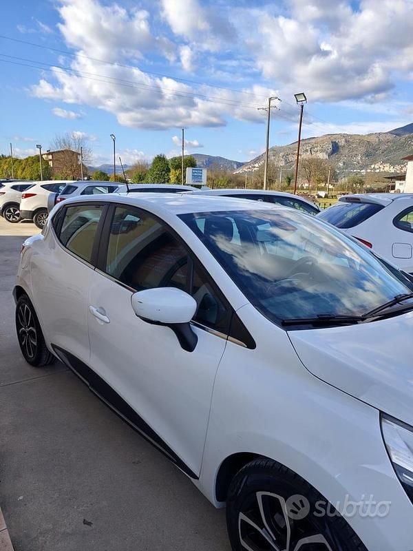 Usata Renault Clio IV Intens 90 CV (66 kW) 2017 Bianco Berlina