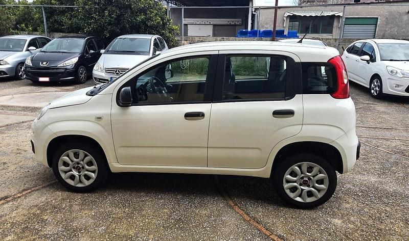 Usata Fiat Panda Lounge 84 CV (61 kW) 2018 Bianco Utilitaria