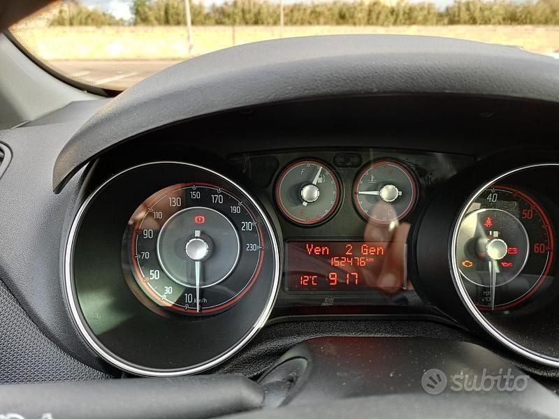 Usata Fiat Punto Street 95 CV (69 kW) 2017 Grigio Utilitaria