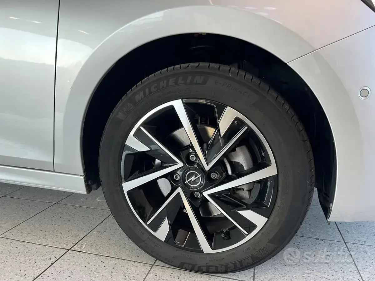 Usata Opel Corsa S 101 CV (74 kW) 2025 Grigio Utilitaria