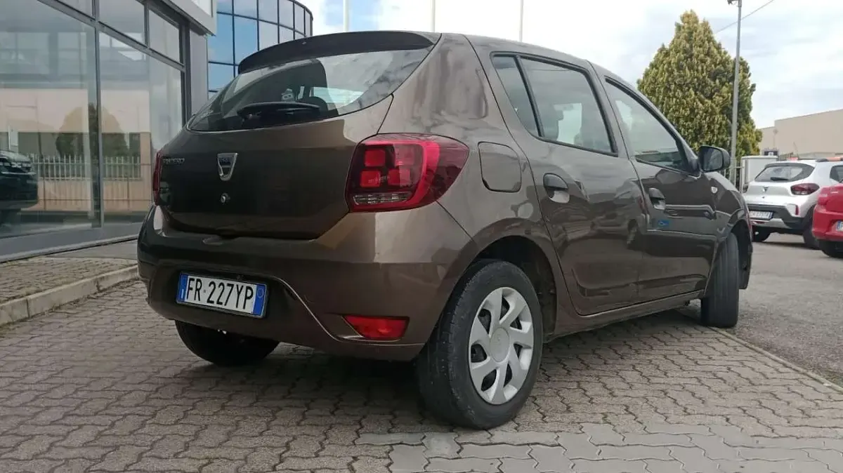 Usata Dacia Sandero Essentiel 90 CV (66 kW) 2018 Other Berlina