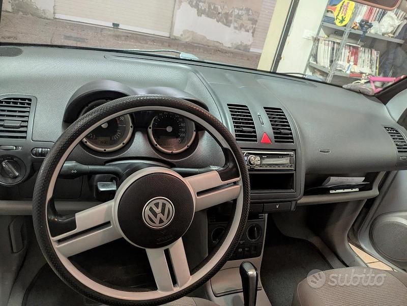 Usata VW Lupo 61 CV (44 kW) 2004 Argento Utilitaria