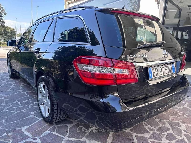 Usata Mercedes E250 Elegance 204 CV (150 kW) 2013 Nero Station wagon