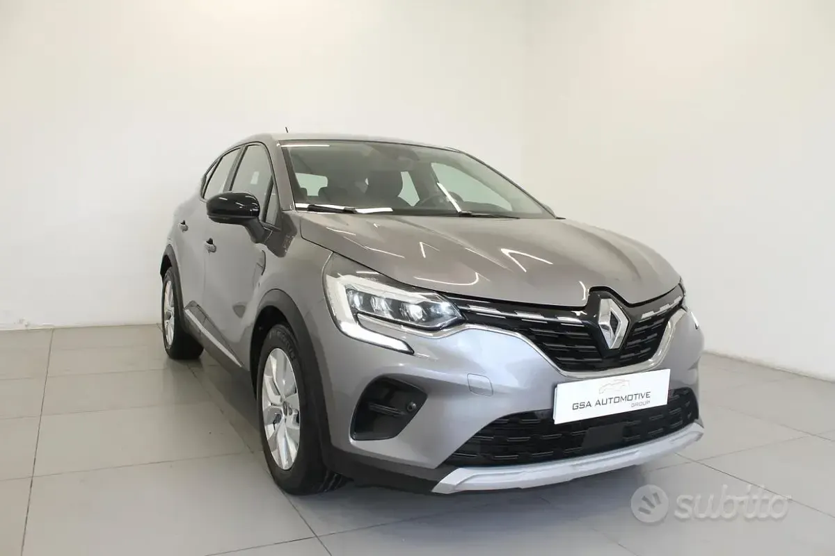 Usata Renault Captur Intens 95 CV (69 kW) 2021 Grigio SUV