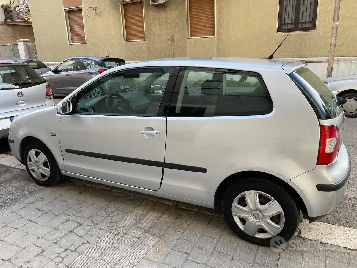 Usata VW Polo 2002 Grigio Berlina