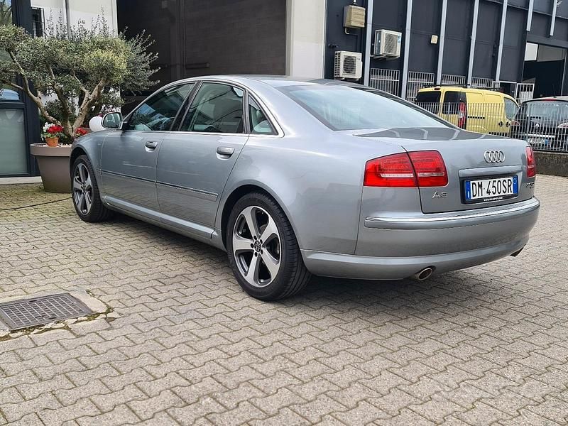 Usata Audi A8 2009 Grigio Berlina
