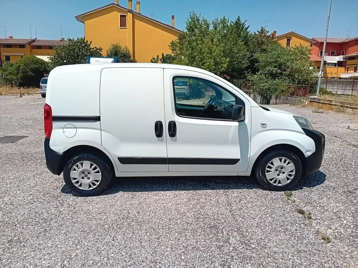 Usata Fiat Fiorino 75 CV (55 kW) 2011 Bianco Monovolume