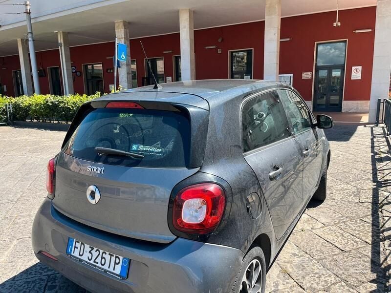 Usata 2016 Smart ForFour Passion Due volumi | 8000 € (Buon prezzo) - Immagine 1/4